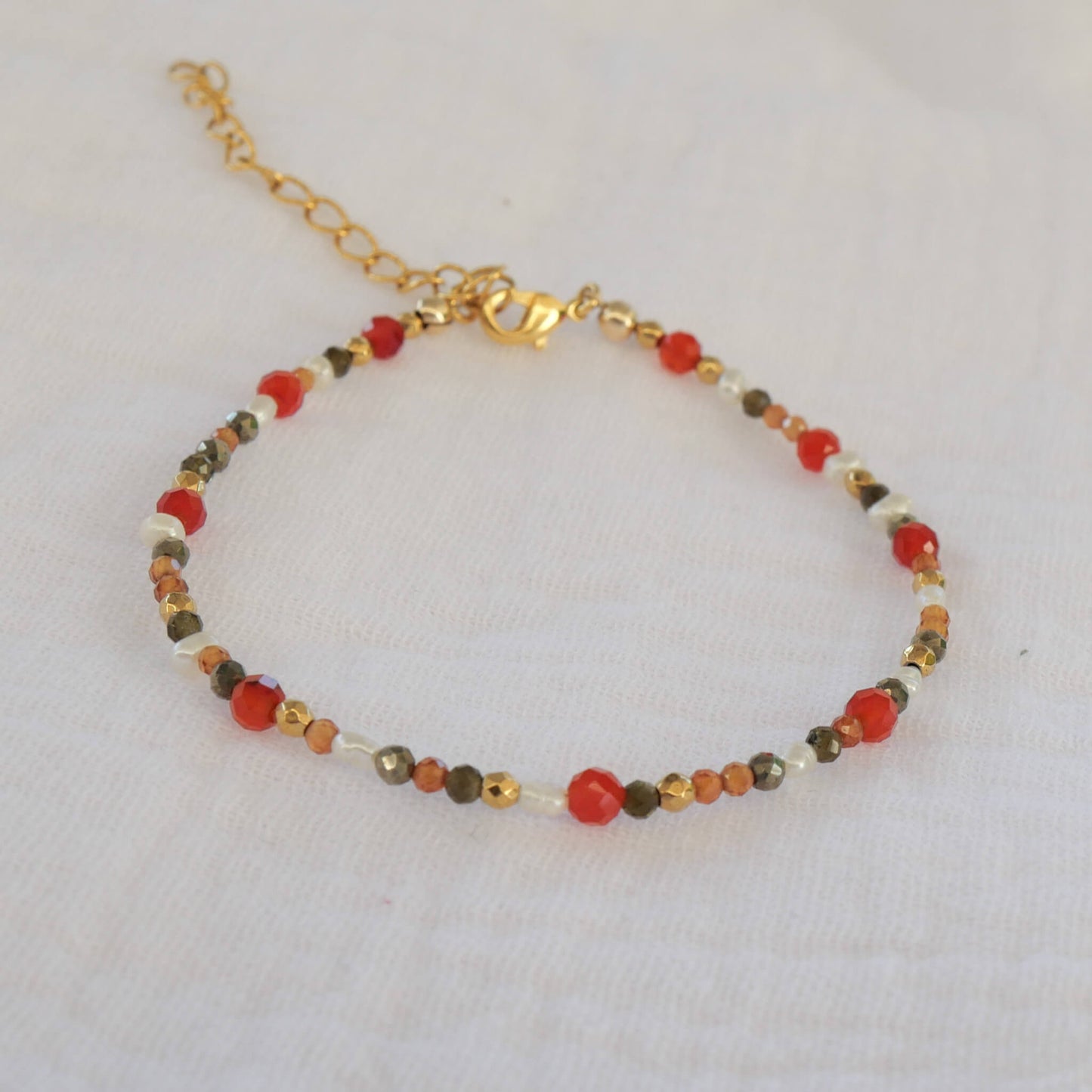 Bracelet Méli en Cornaline, pierre semi précieuse et plaqué or