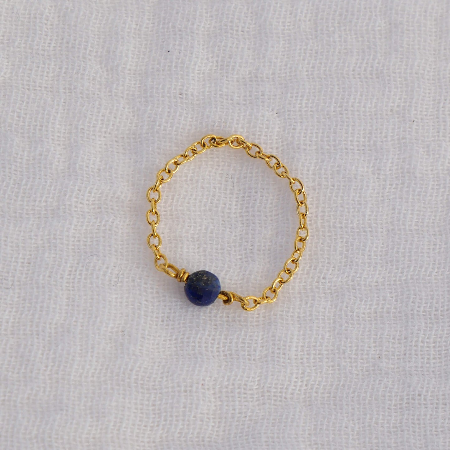 Bague Lapis Lazuli sur chaine fin plaqué or