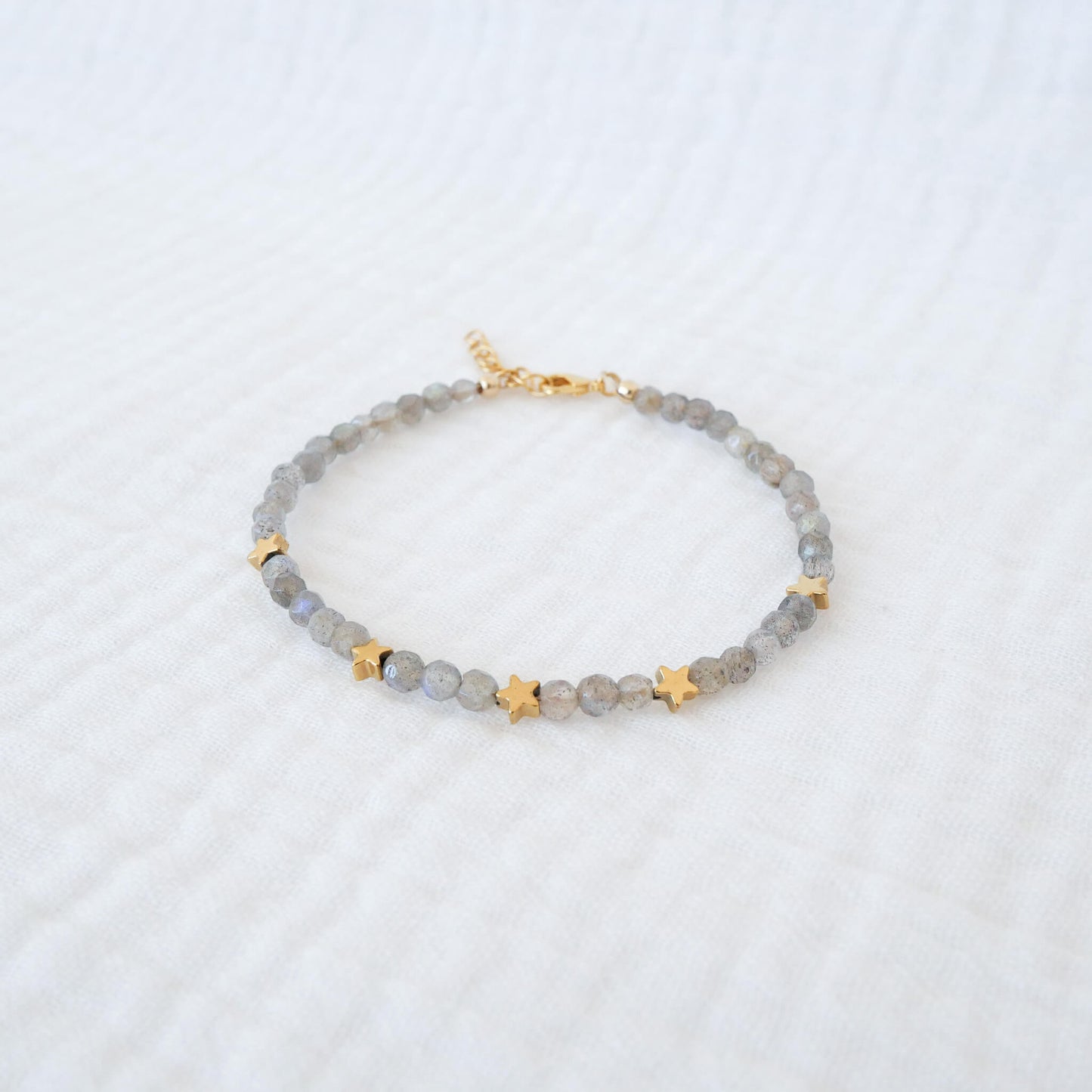 Bracelet Nelly en labradorite, étoile en hématite et plaqué or