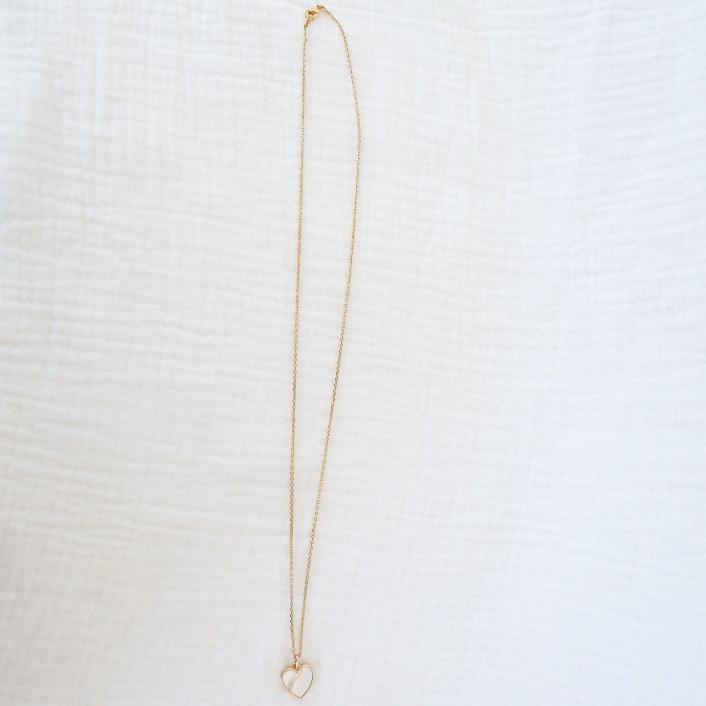 Sautoir Amore en plaqué or et pierre de nacre