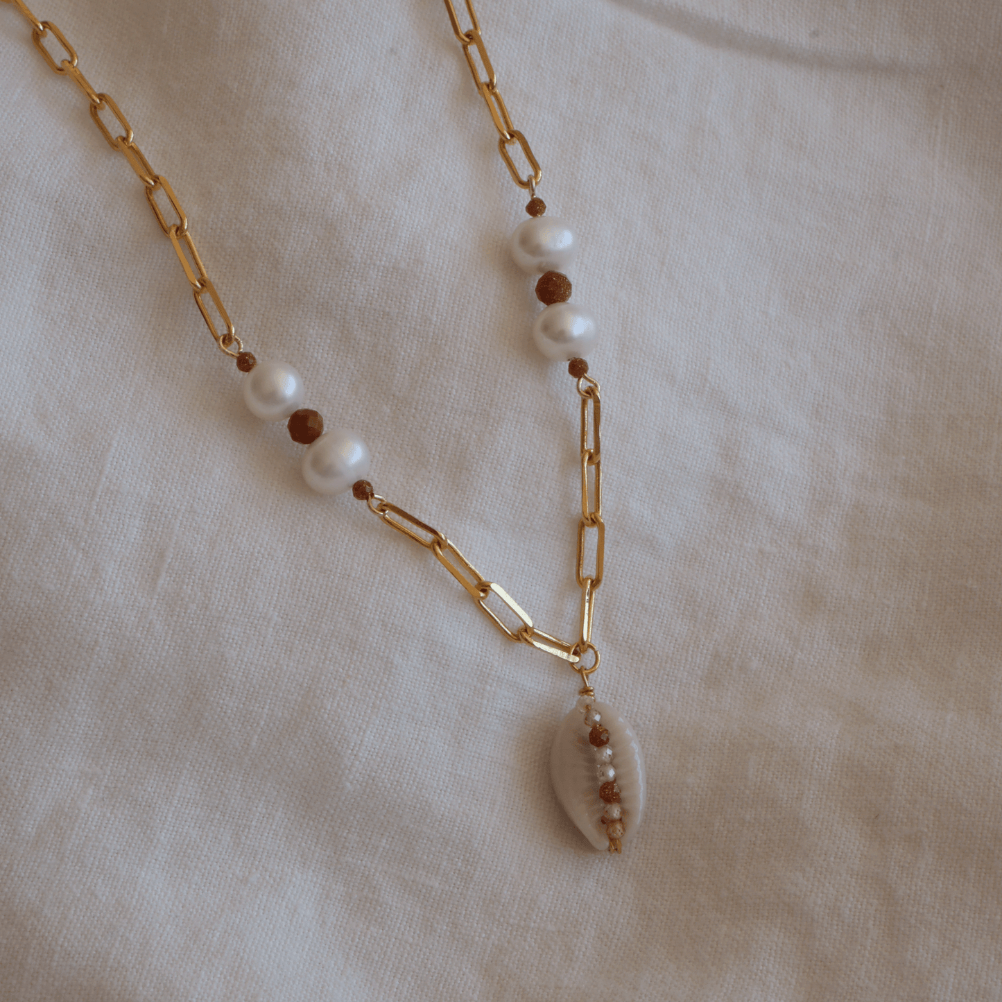 Collier Lara