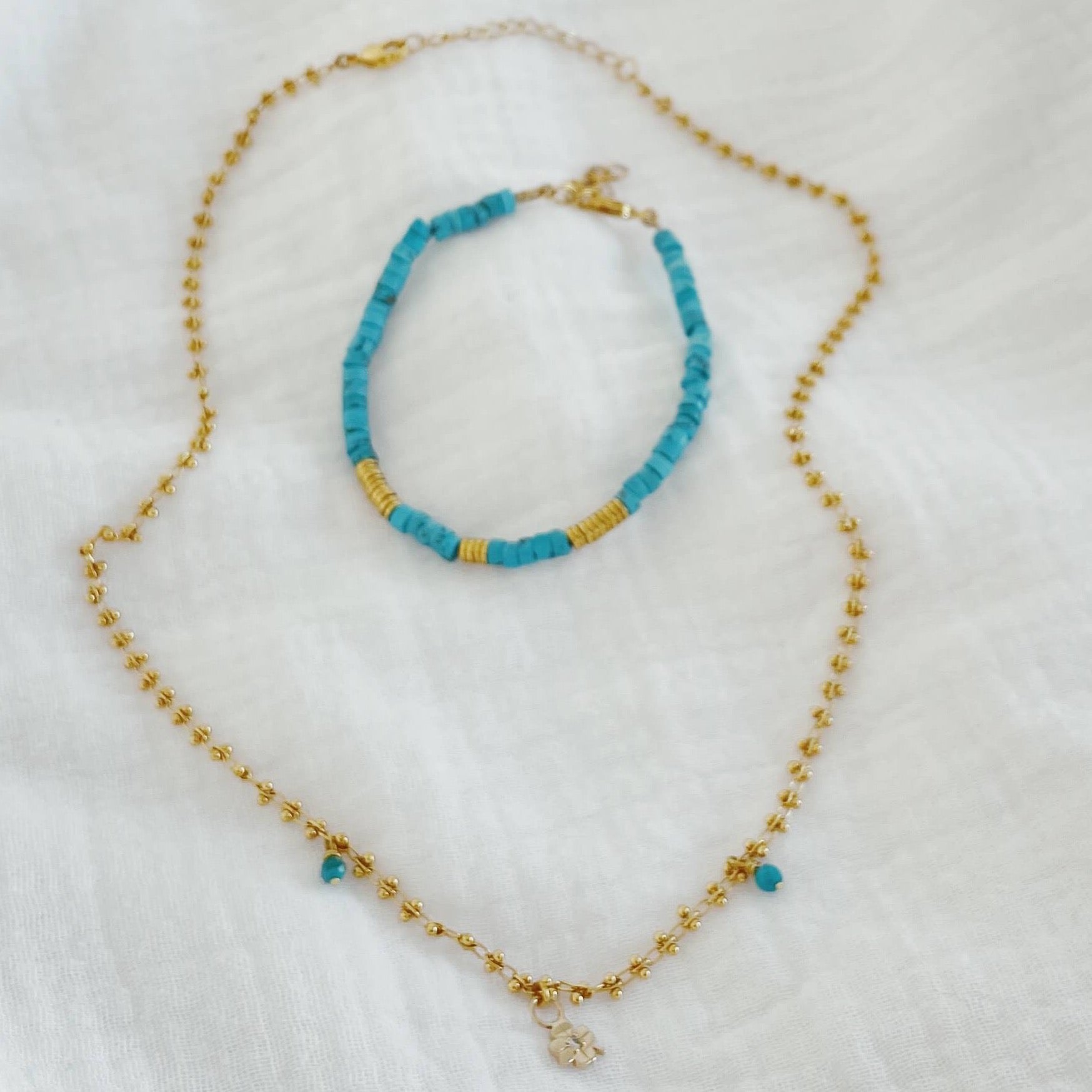 Collier or et turquoise