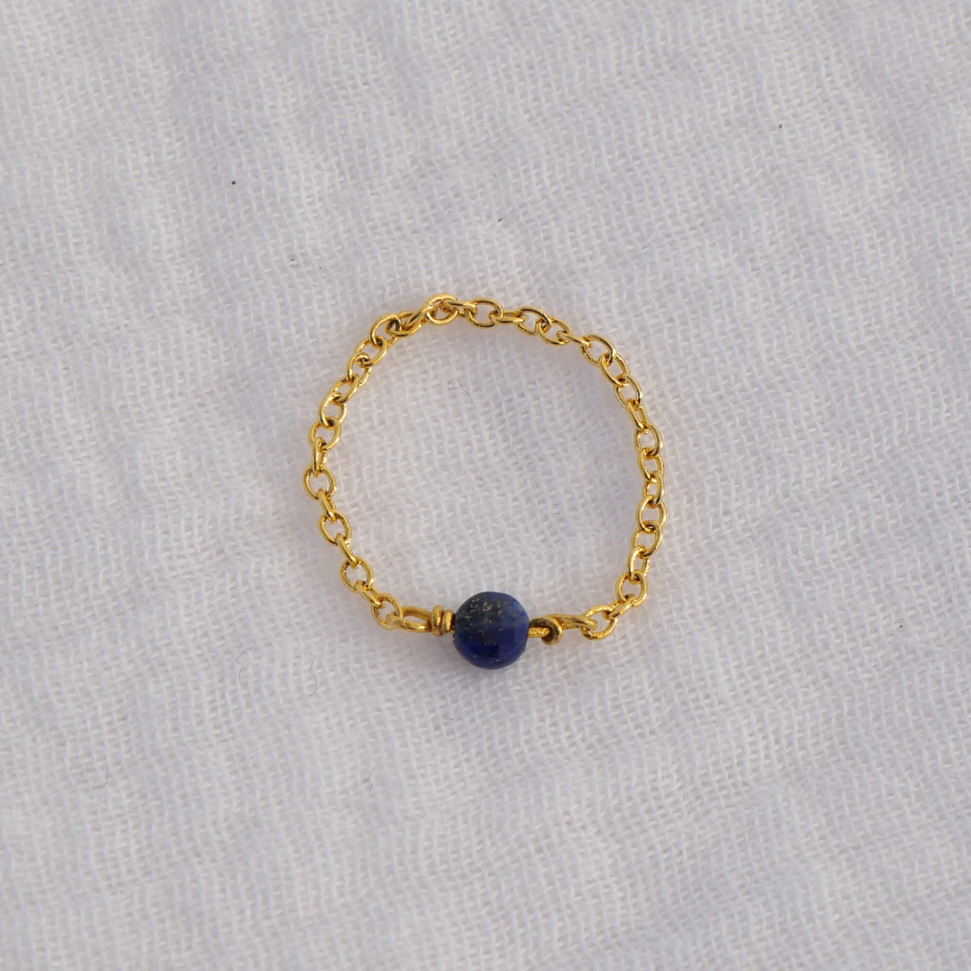Bague Lapis Lazuli sur chaine fin plaqué or