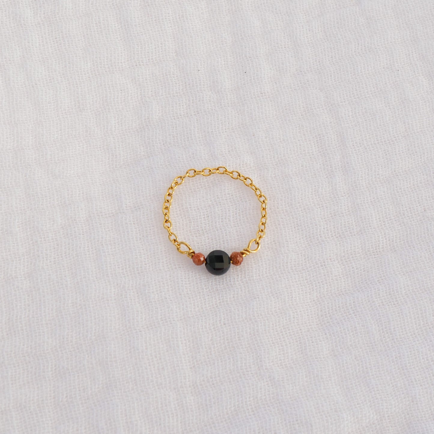 Bague Spinelle noire et gold sand 