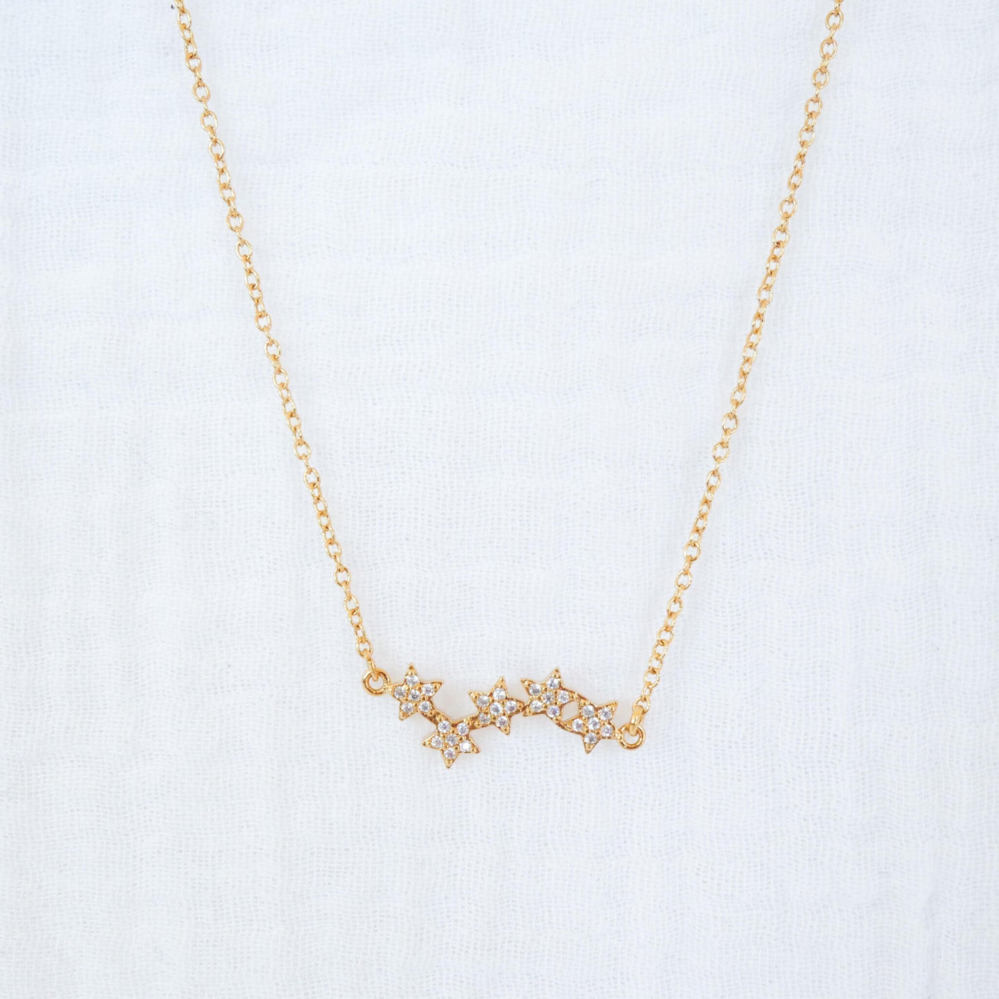 Collier Stella avec étoiles en plaqué or et zirconium 