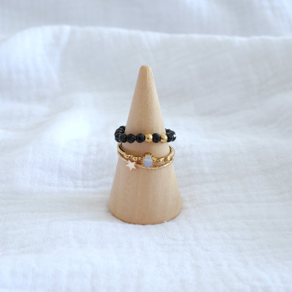 Support de bague en bois