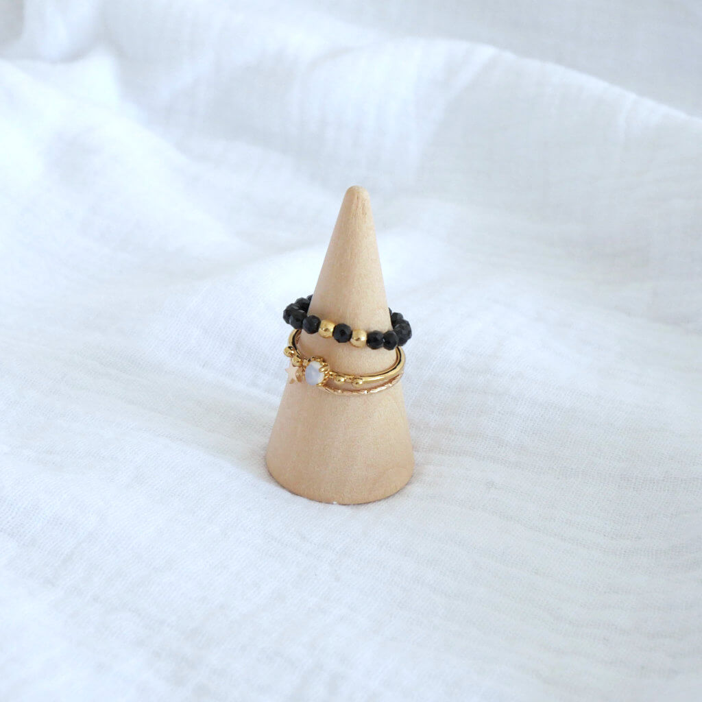 Support de bague en bois