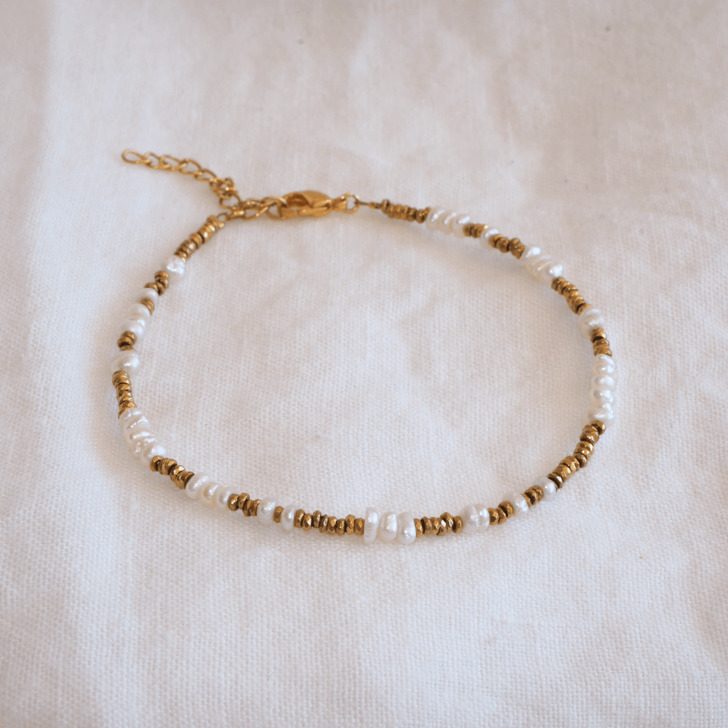 Chaine de cheville Maya blanche