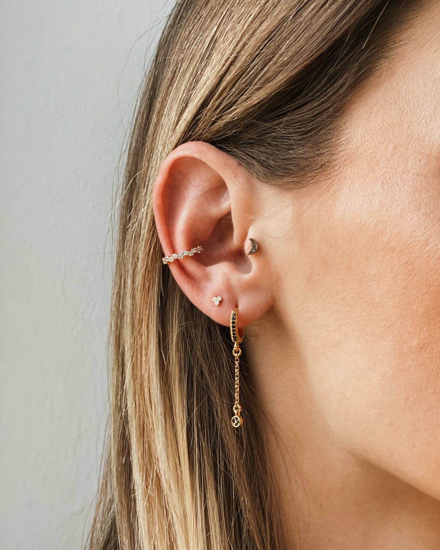 Puce d'oreille Flower Strass